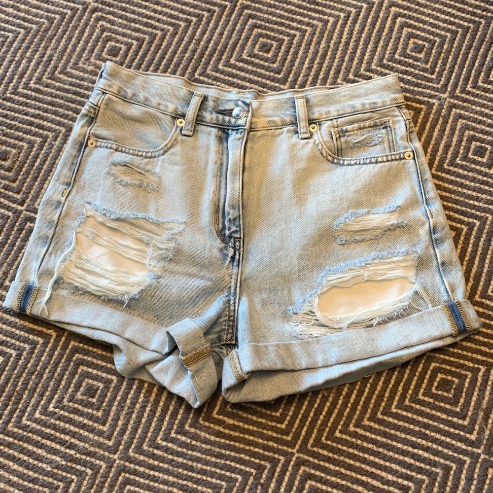 American eagle mom short